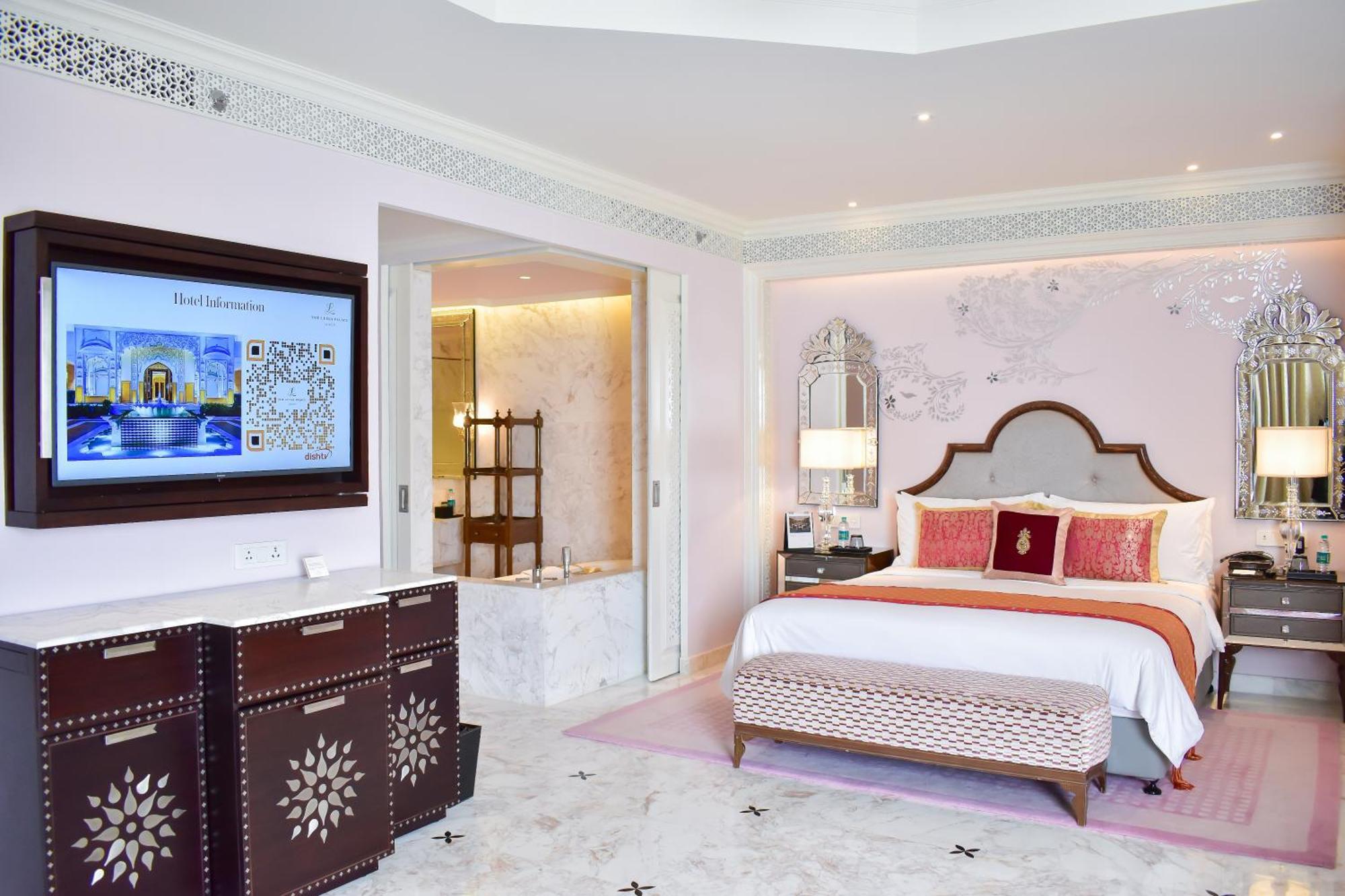 The Leela Palace Jaipur Bagian luar foto